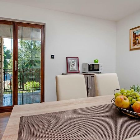 Apartment Nika Rovinj Exterior foto