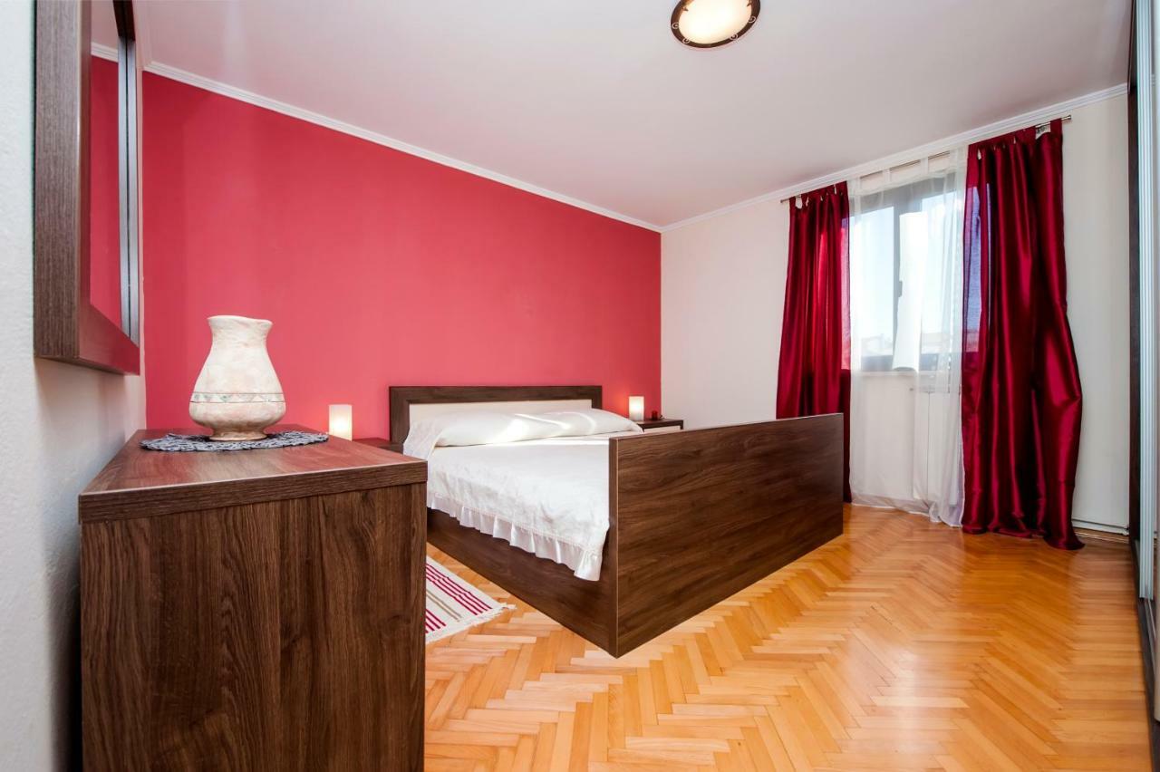 Apartment Nika Rovinj Exterior foto