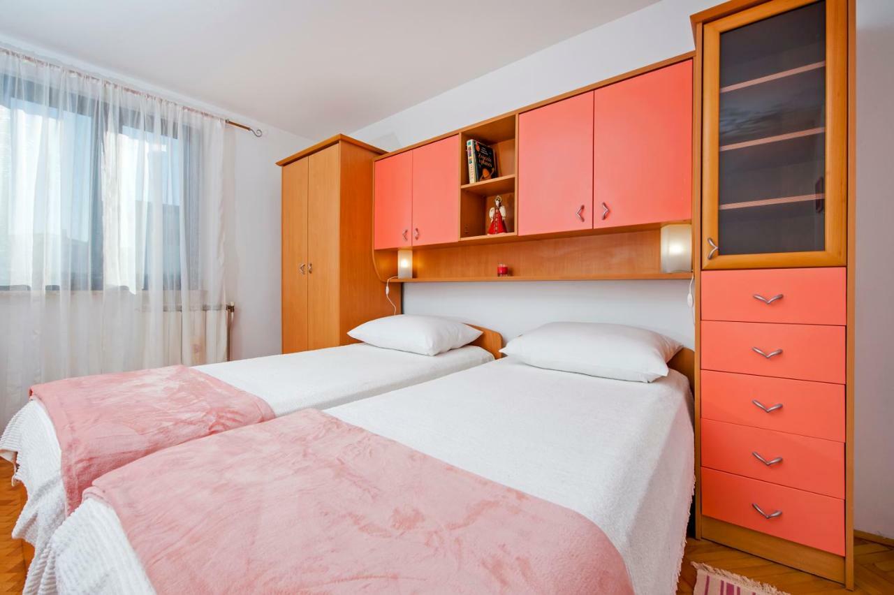 Apartment Nika Rovinj Exterior foto