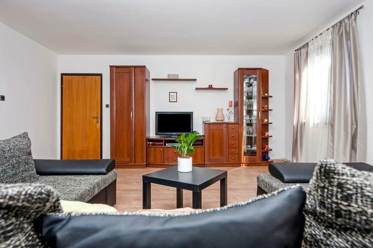 Apartment Nika Rovinj Exterior foto
